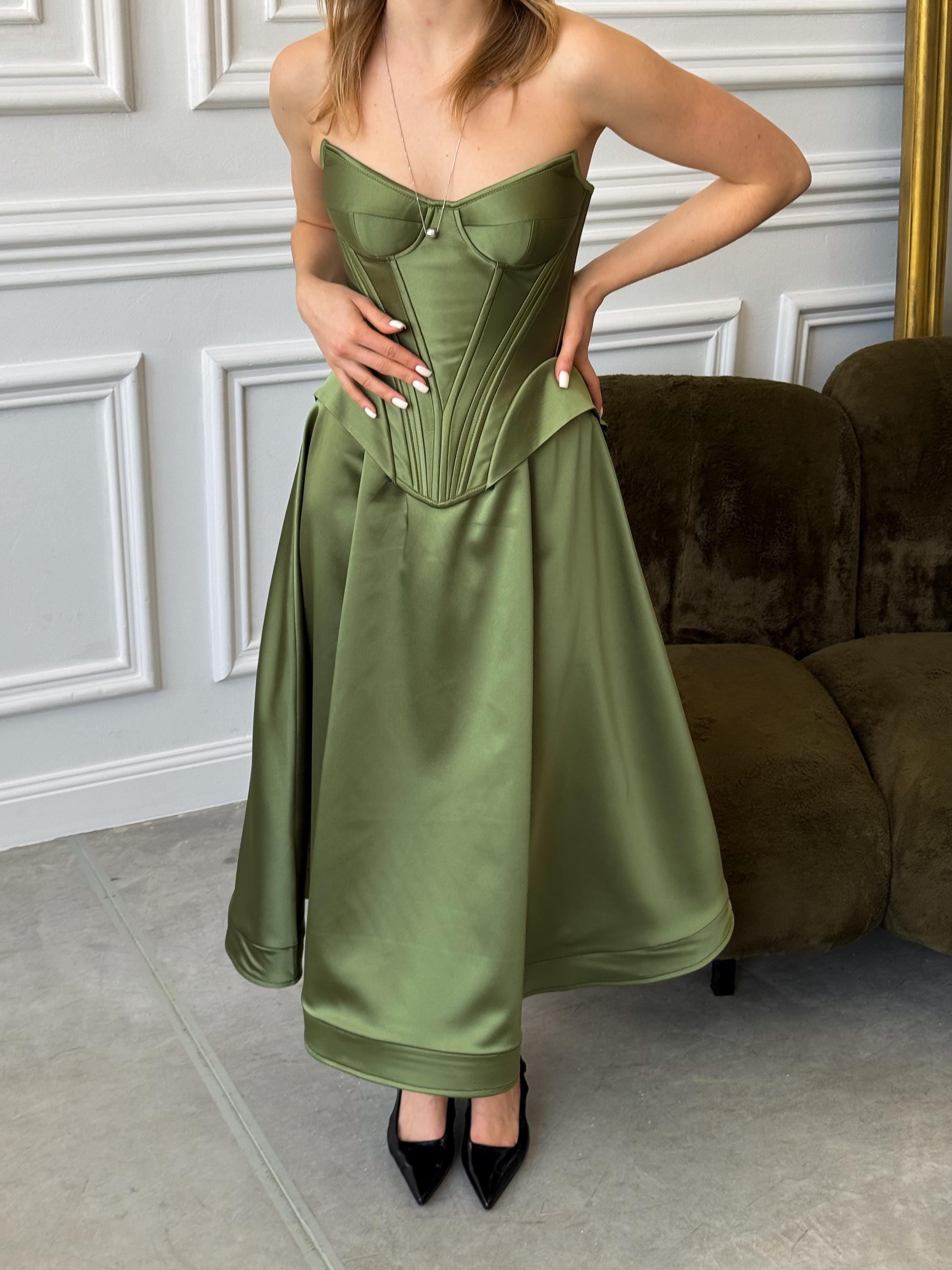 Long skirt, satin maxi skirt , A-line girls skirt, prom outlook, wedding outlook, bridesmaid