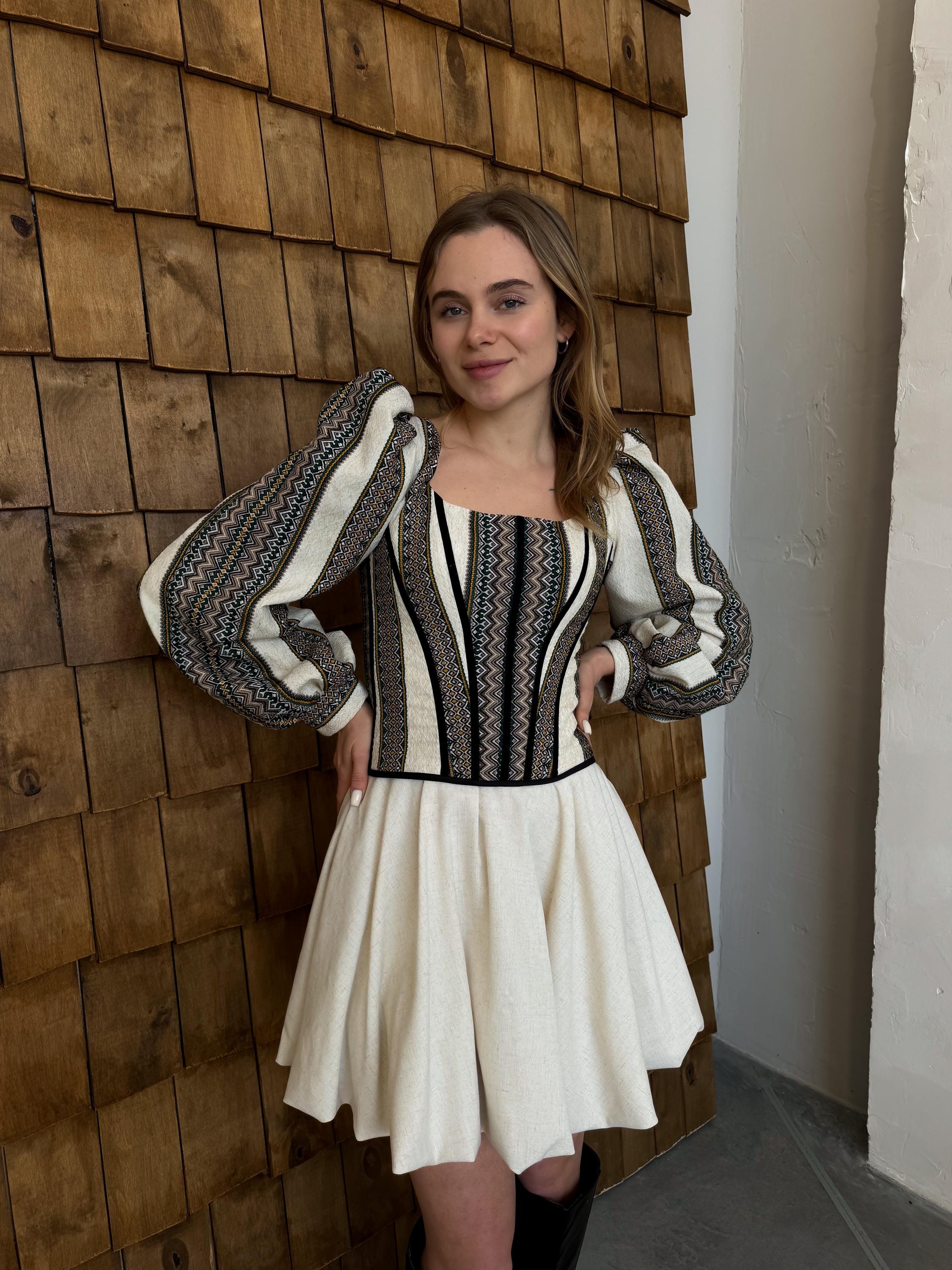 Corset top, beige corset with long sleeves, ukrainian custom made corset top, etno corset top, Victorian corset