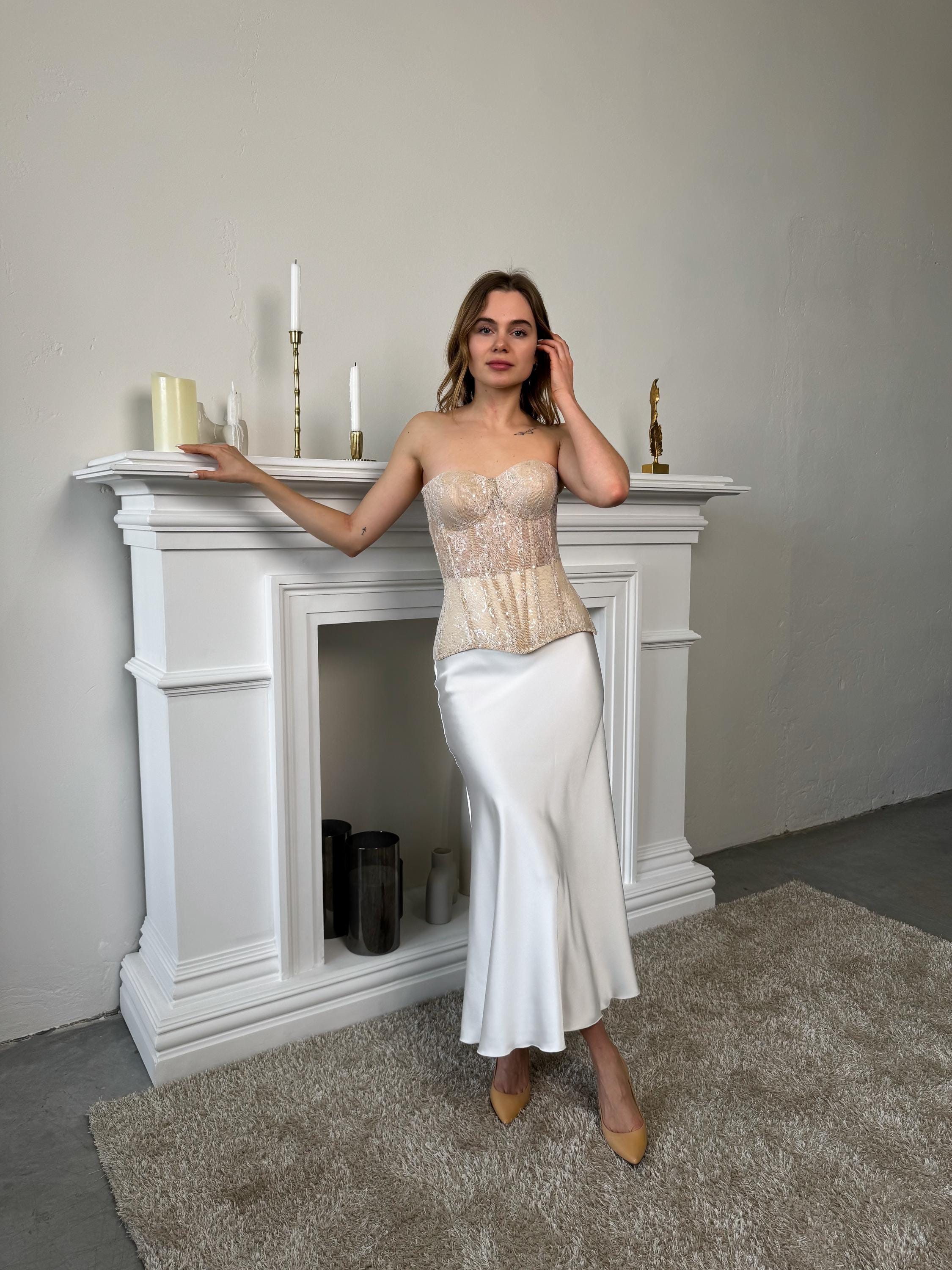 Corset Top – Renaissance and Victorian Styles for Wedding Guests & Bridesmaids