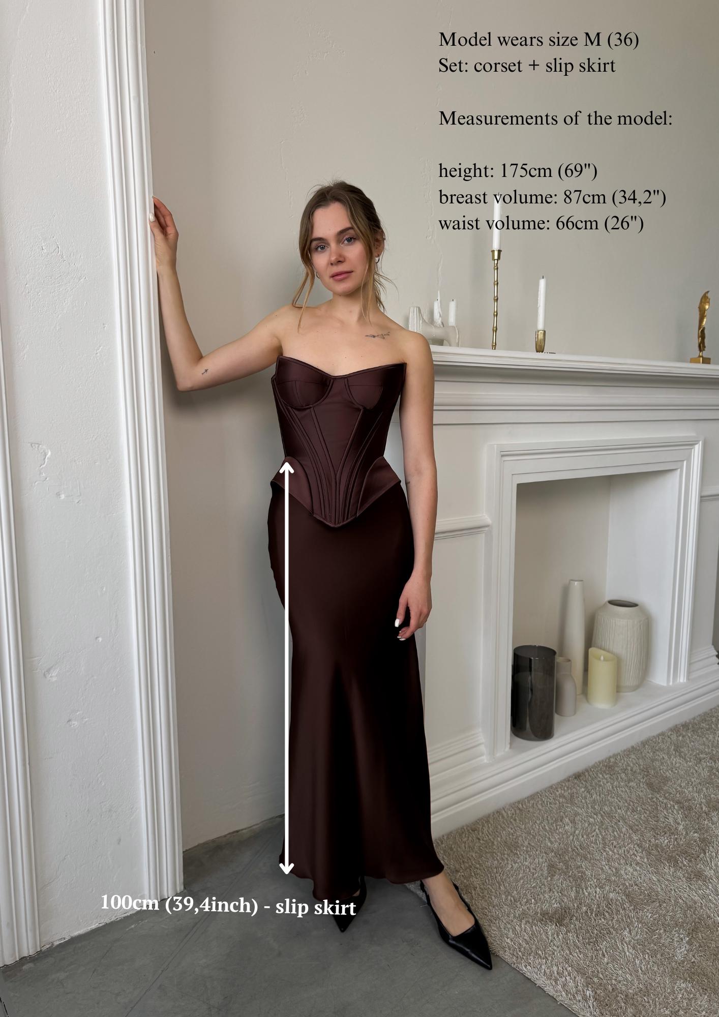 Corset top with flowing skirt - ideal for Bachelorette celebrations, Prom nights, and summer Weddings, Bridesmaid overbust corset