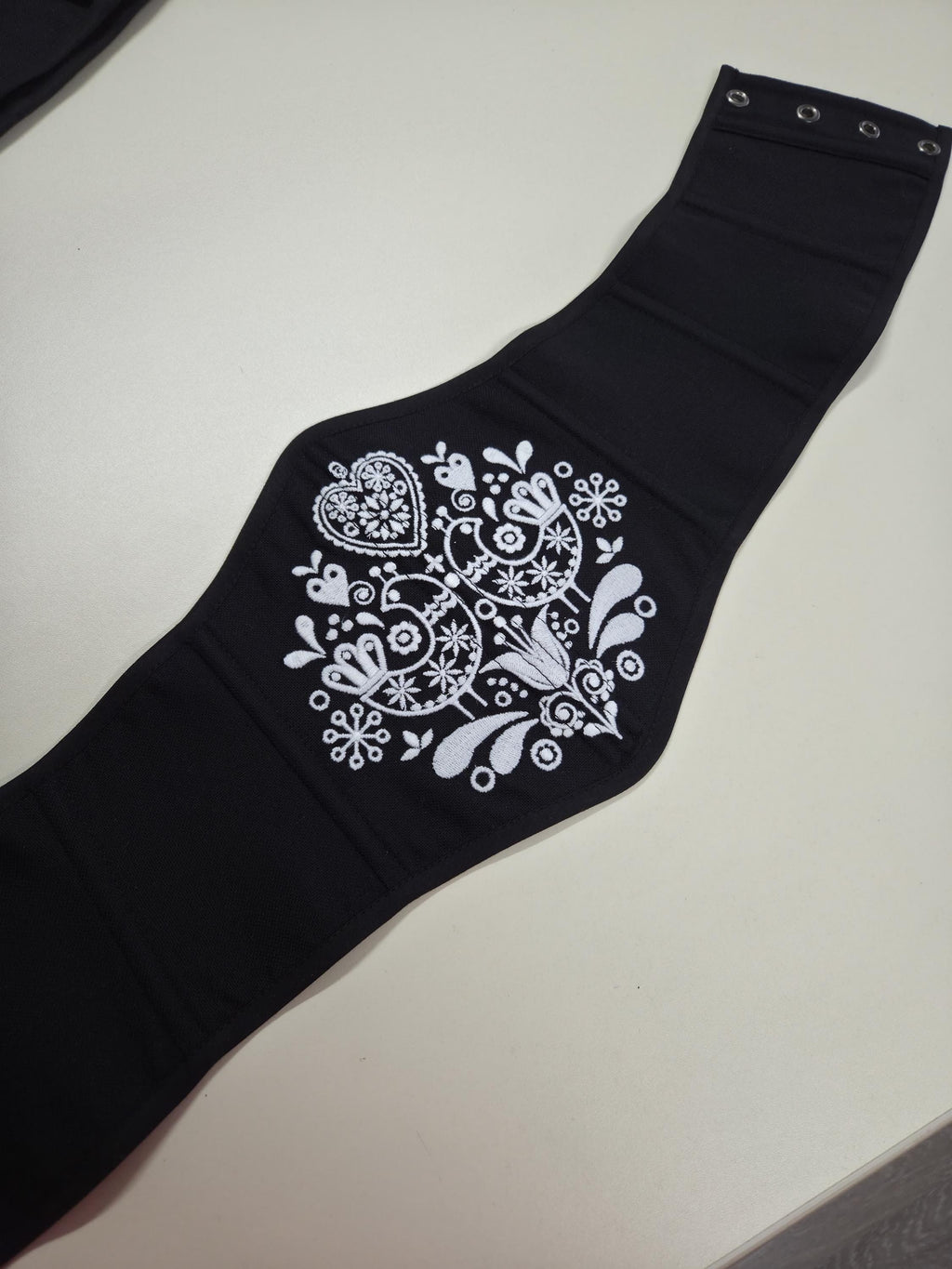 Embroidered underbust corset belt, reverse cottagecore corset top, renaissance corset belt, Victorian corset top, folk plus size