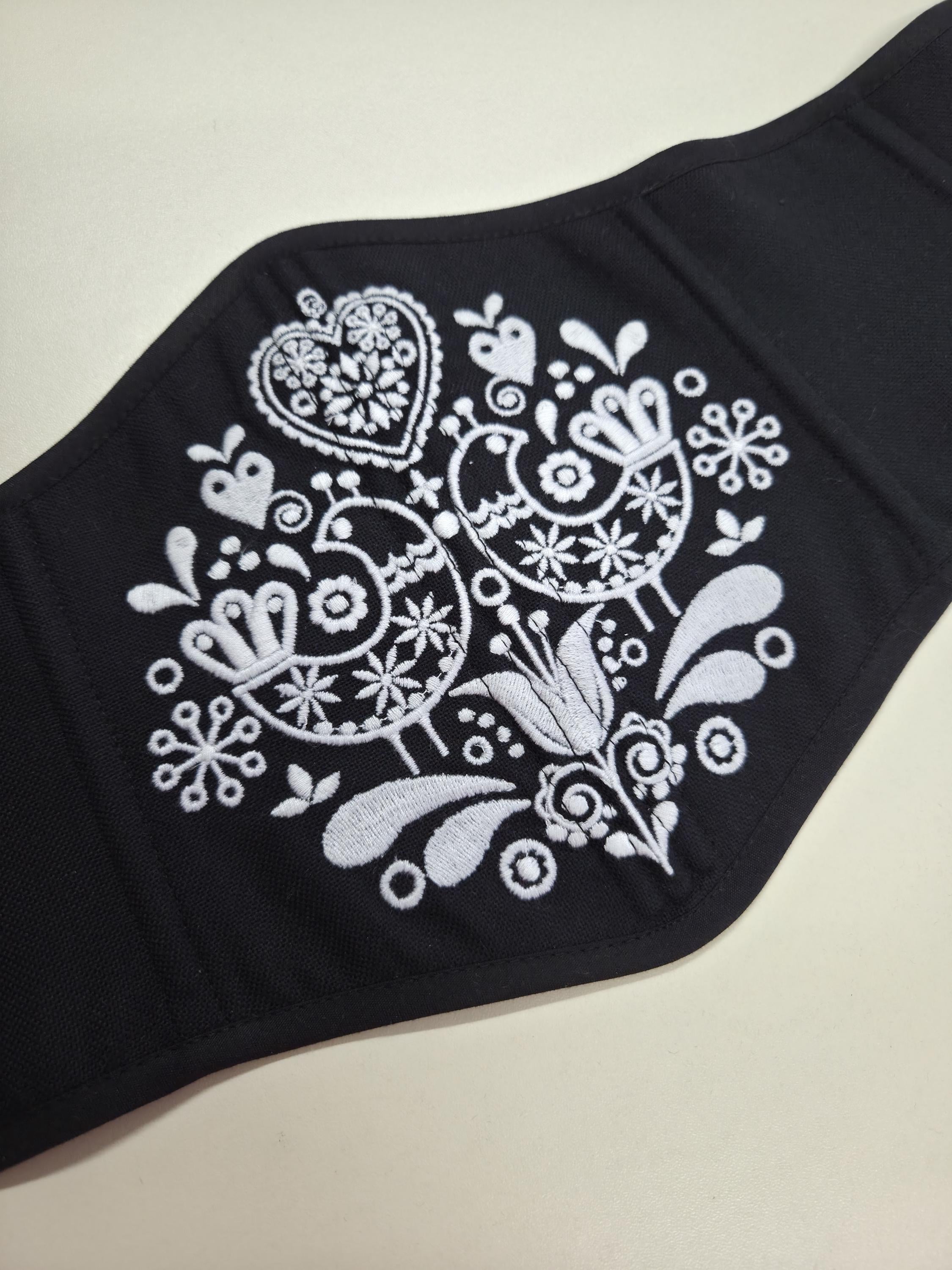 Embroidered underbust corset belt, reverse cottagecore corset top, renaissance corset belt, Victorian corset top, folk plus size