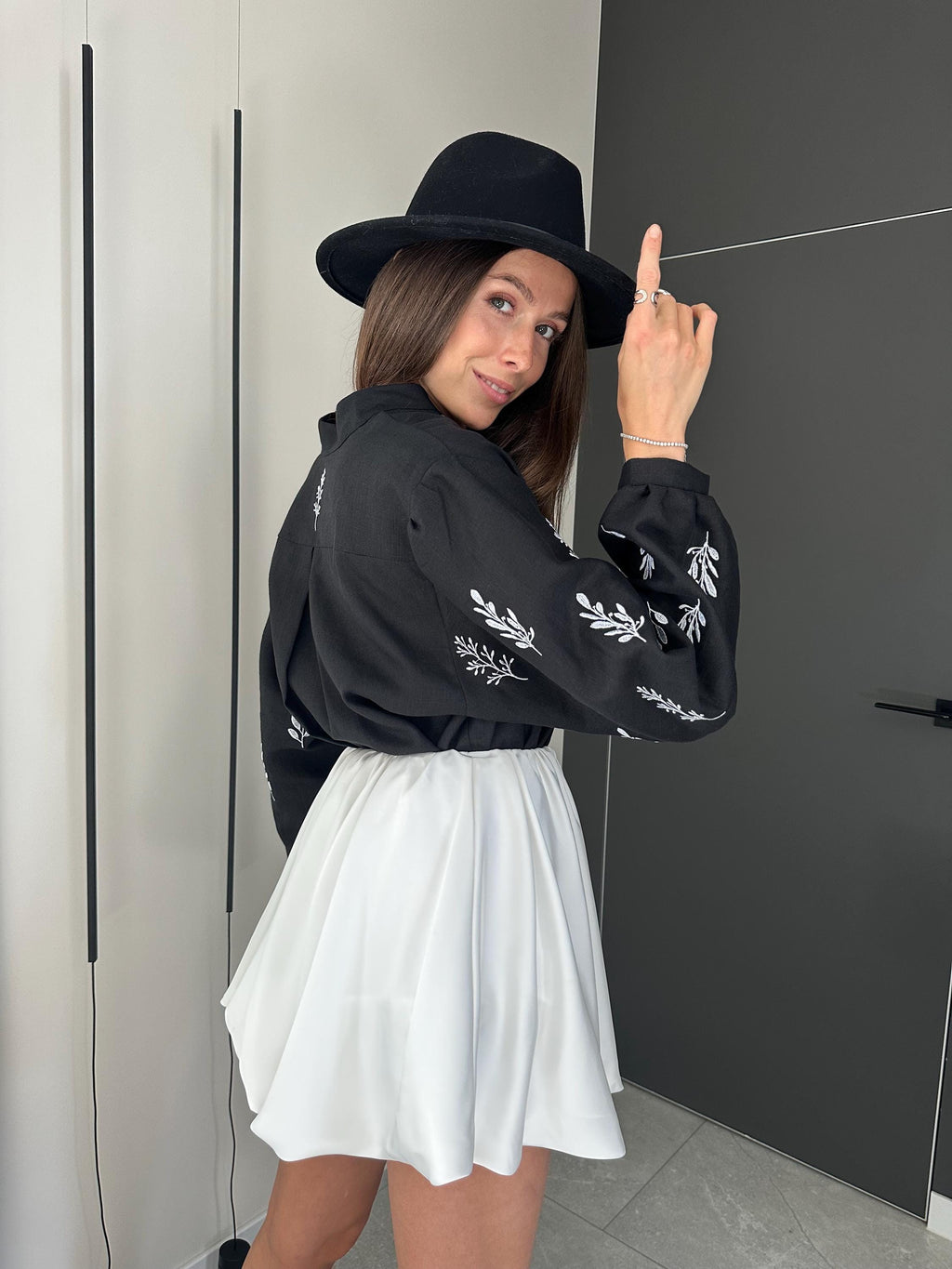 Black linen Embroidered Blouse for Women, Long Sleeve Linen Tunic, Linen Shirt with Red Embroidery, Ukrainian Vyshyvanka Boho Style Top